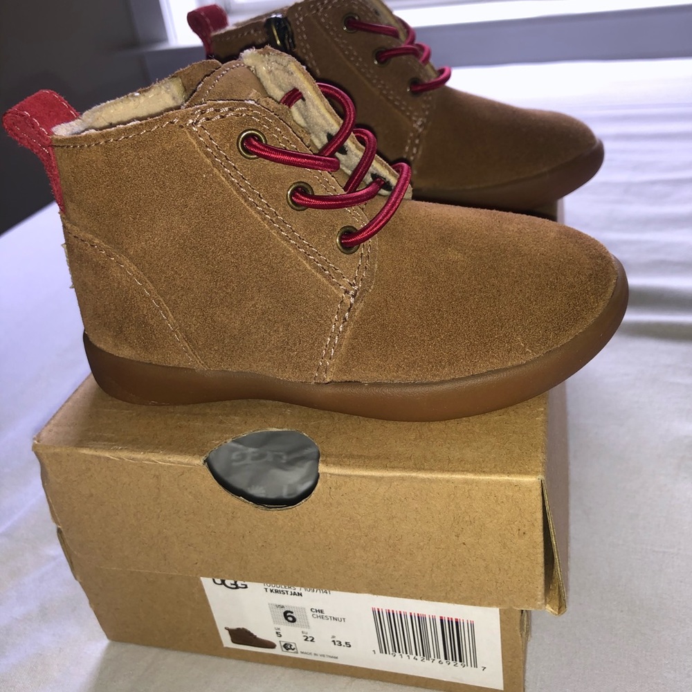 Uggs toddler size 6